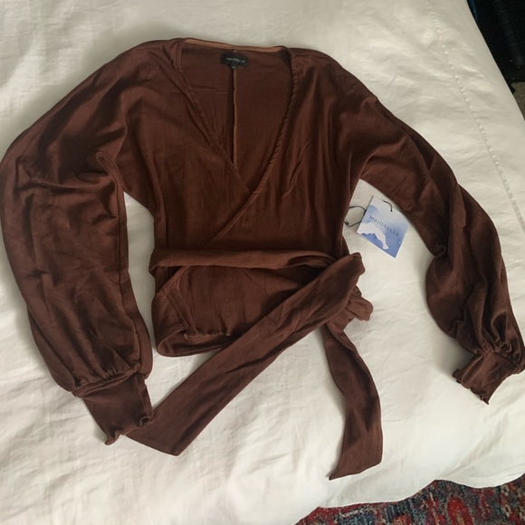 Revolve Morea Brown Longsleeve - size Small - NWT - Picture 5 of 5